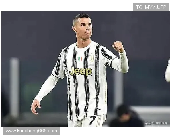 尤文前球员揭露C罗对萨里战术不满用吃草方式表达自己对比赛的理解